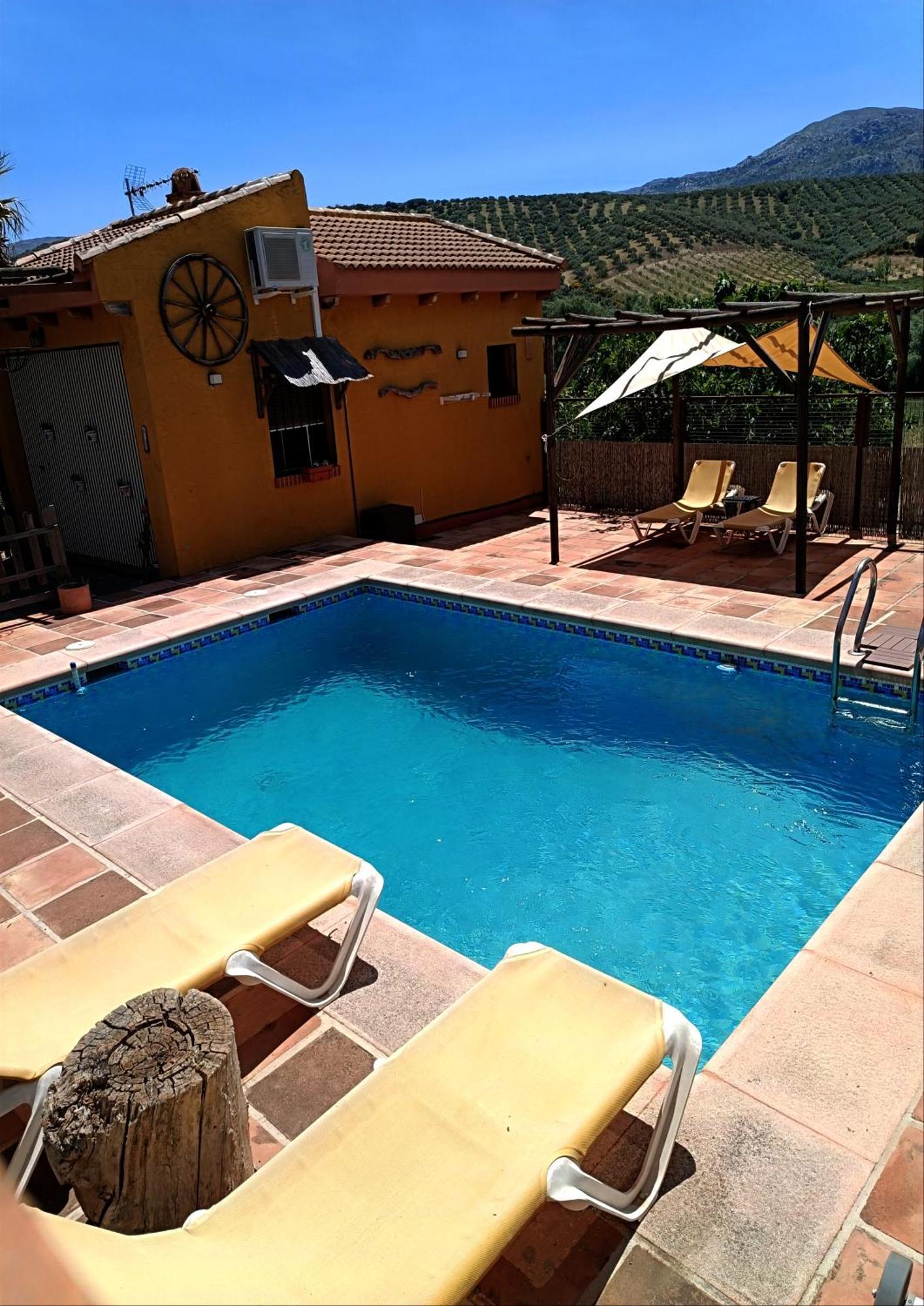Bed and Breakfast Cortijo Petra Villanueva del Rosario Екстер'єр фото